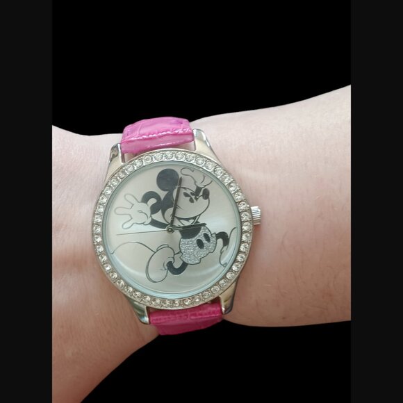 Limited Edition Disney Parkes Mickey Mouse Pink Leather Band Wristwatch 9.5" - Picture 2 of 9